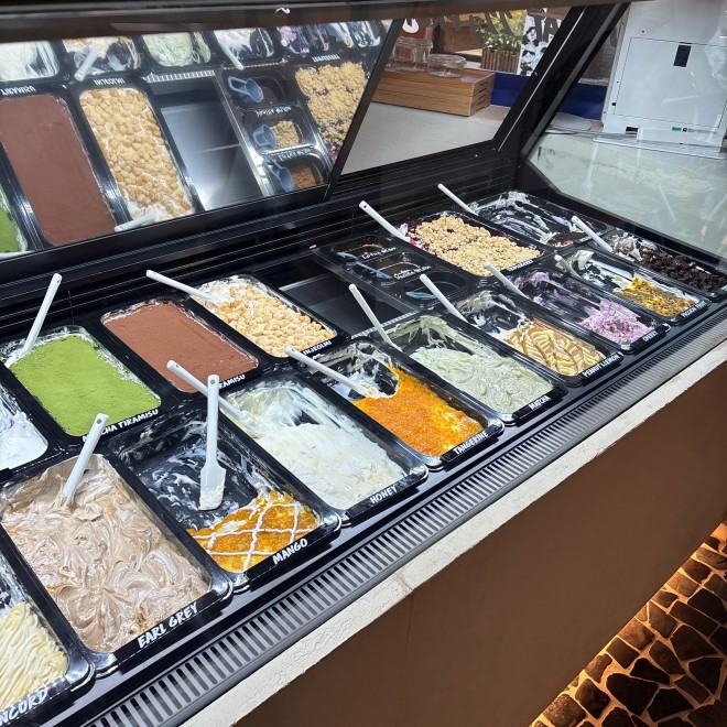 twnty �i�B�e�F�񖓈��q�j