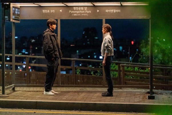 �w�k�ɐ��x�f�B�Y�j�[�v���X�̃X�^�[�œƐ�z�M���iC�j2025 Disney and its related entities 