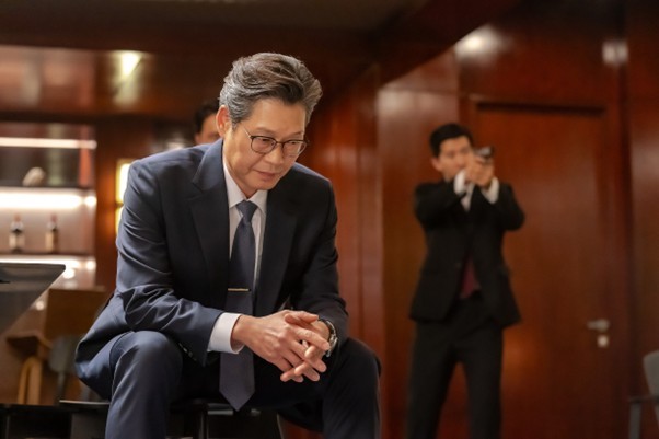 �w�k�ɐ��x�f�B�Y�j�[�v���X�̃X�^�[�œƐ�z�M���iC�j2025 Disney and its related entities 