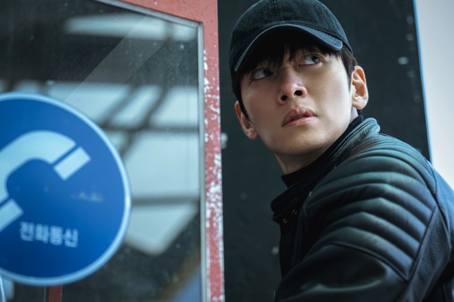 �w�s�����ꂽ�s�s�x �f�B�Y�j�[�v���X�̃X�^�[�œƐ�z�M�� �iC�j2025 Disney and its related entities 