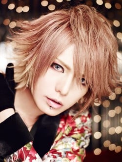 �K���iVo�j