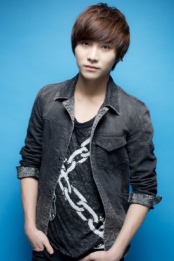 �\���E�X���q����