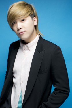 �C�E�z���M