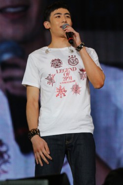 NICHKHUN�i�j�b�N���j