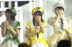 ���݂݂Ȃ݁i�E�j�͔��N�Ԃ�ɐ��K�����o�[�֕��A