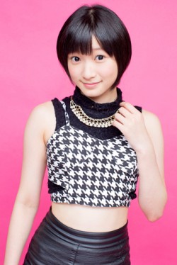 �{�{����