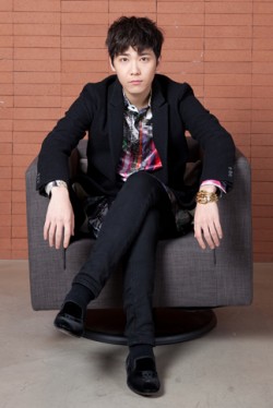 �C�E�z���M