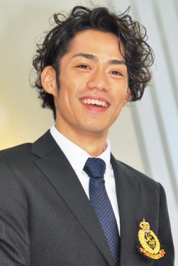 ���E�ō���̃X�e�b�v�Ɋ��ҁI �������I��