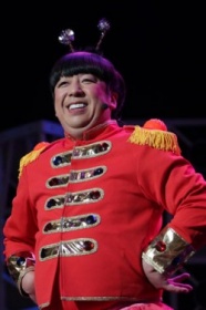 �}�W�̃��C�u2014�w�q���q�A�W�F�b�^�V�[�疼���L���X�g����W���I�΂��Ɨ\�z�O�̊����ɐk��!!�x