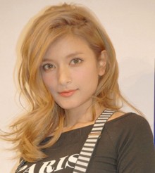 2�ʂɃ����N�C���������[���B���i�̌��ߎ�́uInstagram�v