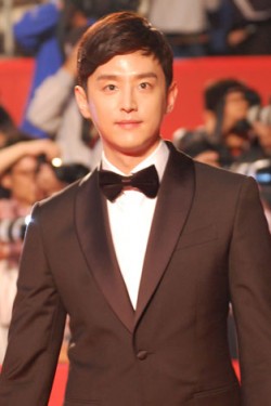 �N�H���E����