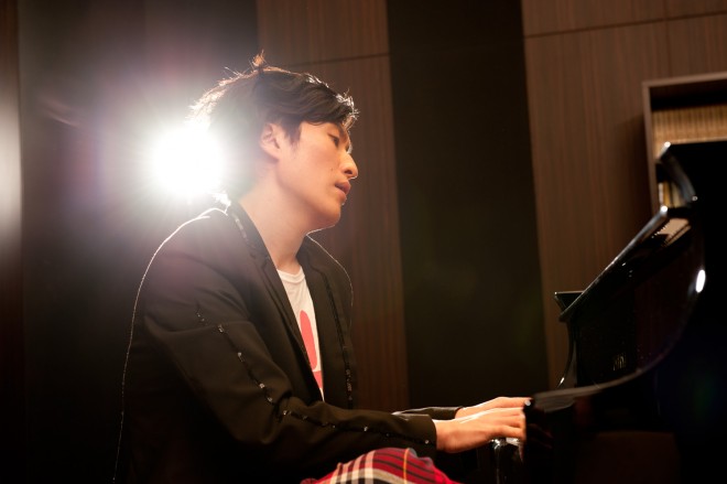 ピアニスト 清塚信也 男は 孤独を愛してほしい 2ページ目 Oricon News