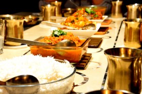 �h���Ɩ����̃C���h���A�̌��L