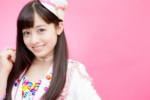 女性アイドルが一番輝く 17歳 橋本環奈 Hkt48宮脇咲良ら勝負の年 Oricon News