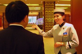 ���{�̃}�i�[�A�������X�S�C�I �O���l���w�����z�e���}���̌��@�`�֐��O�����w�`