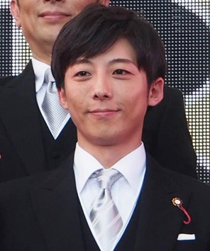 高橋一生 透明人間的な名バイプレイヤー 民王 秘書役で注目 Oricon News