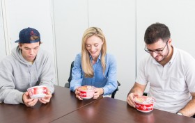 ���E�����ڂ�����{�́g���������h�@��y�ł��������{�i�h�g�J�b�v���ǂ�E���΁h�ɋr��