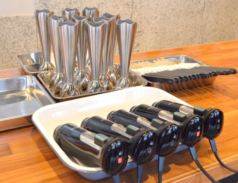 �n���h�u�����_�[�w�u���E�� �}���`�N�C�b�N�x���Y�����c