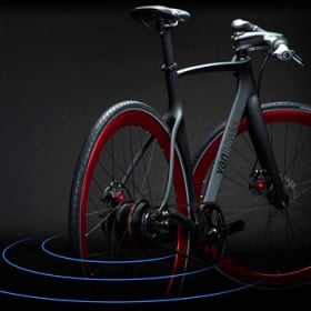 SF�̐��E��������!? �@�֗��ŃJ�b�R�����g�X�S������h���]�Ԋv��