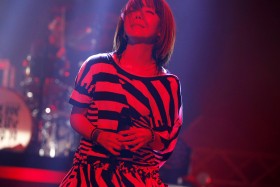 �yaiko���C�u���|�[�g�z�M�C����c�A�[�t�@�C�i���A�h���}�e�B�b�N�Ȗ��̎���