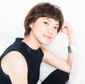 �������C���^�r���[�w�����Ƒf���Ɂg�����h�����炯�o�������x