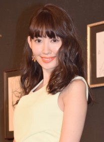 �g�}�V���}���h�{�f�B�̑�\�i�E�����z�؁A�����l�C�̃��P