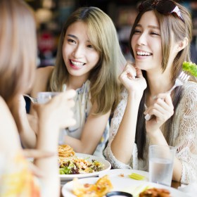 ���̐F�C�Ɖ؂𐶂ށu�������Ί�v�̍���