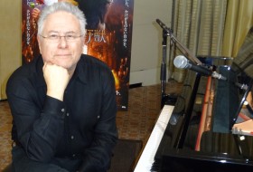 �����A�����E�����P�����̐����b�A�g�����Ԃ�h�̂��f�B�Y�j�[���y