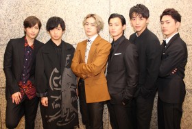 ���c�����w���̚��x�C�P�����o�D6�l�Ɋy���ň͂܂��360�x������J