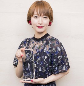 �g�������̎��ȕ��́u���҂Ƃ��ĉ؂��Ȃ��B�e���ŏ����v