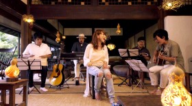 ������Airbnb�̌��I�����o�[��͂��Ⴌ�̗��̗l�q��LIVE�܂ŁA�ۂ��ƃ��|�[�g!!