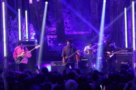 �t�W�e���r���y�ԑgP�A���C�u���ɂ������u���y�̎��p���[���e���r�ŕ\���������v