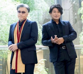 �f�r���[20���N��Skoop On Somebody�A�������ʔN���́u�[���ɖ߂邽�߁v