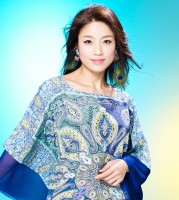 自然なままの自分で迎えたデビュー20周年　新曲「孔雀の純情」と共にさらに輝き広がる川野夏美の歌世界