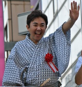 �w�Γ_�x�Ɍ���щƎO���́g�_�́h�@���{�^���ŋN���񐶂Ȃ邩�H