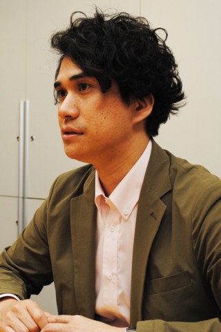 ���c���m���iEMI Records�}�l�[�W���O�E�f�B���N�^�[�j