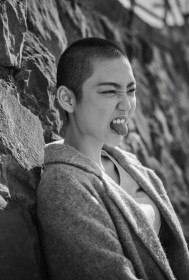 �ۊ���Ō����鏗���^�����g�̖{�C�x �k�[�h��G���Ƃ͈قȂ�o��