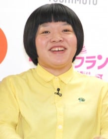 �������N���u�E�I�J���i�A�̂𒣂����g�m�[���A�N�V�����|�h�œƎ��̗����ʒu