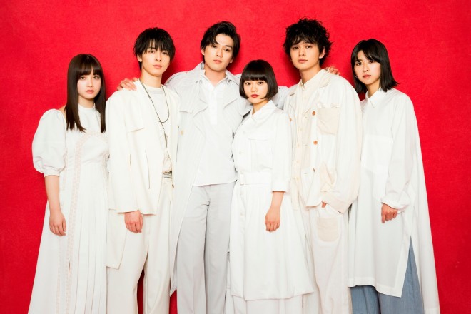 杉咲花ら 十二人の死にたい子どもたち 若手オールスター6人勢揃い 楽屋で囲まれる360度動画公開 Oricon News