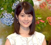 �ʐ^�W����D���̐��c�G���ԁA �A�C�h���ƃ~���[�W�J�����D�����Ƃ��邱�Ƃ́g������ʁh