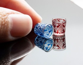 ����������؎q�O���X�ɊC�O������I�t�@�[�E���@���I���̔錍�́u�g�p���鎆�ꖇ�̌������ᖡ�v