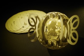 �g���́h�|�b�v�A�[�g��SNS�Řb��A�u�T�v���C�Y���L�������v�^�������J�̗��R