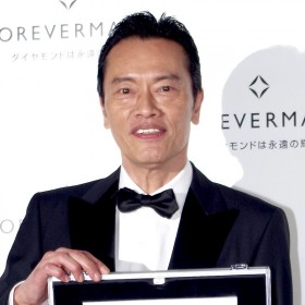 �g�����h���������o�D�����L���O