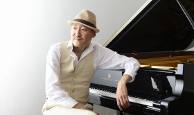 ���ȁu�i���i�Ƃ�j�Ɂv�����b �s�A�j�X�g�E�������C���^�r���[�u����͉����̃��b�Z�[�W�v