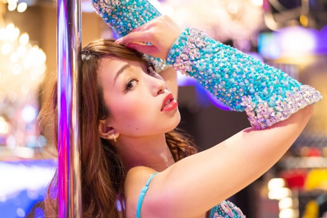 【バーレスクダンサー】食費も恋愛もグッと我慢 すべてを「ダンス」に捧げたまりあ | ORICON NEWS