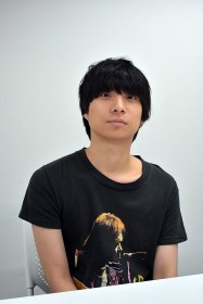 ���萢�E�ρA���y��������h�����āh���M�����Ɂ@�ŐV����́u�����̊��o���Ԉ���Ă���̂��Ɩ����Ă�l�ɓǂ�łق����v