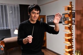 �H�h���}���ғx1�ʂ́A13�N�Ԃ葱�ҁw�܂������ł��Ȃ��j�x�@�����́g�L�������߁h�Ȏ�l���ɒ��ڏW�܂�