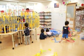 6�������s���p�g���l�C�x���g�h�����T�[�r�X�^�c���u�}�}�A�p�p�̎����؂Ɂv