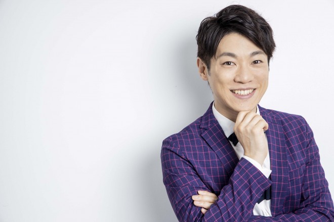 ���R��������