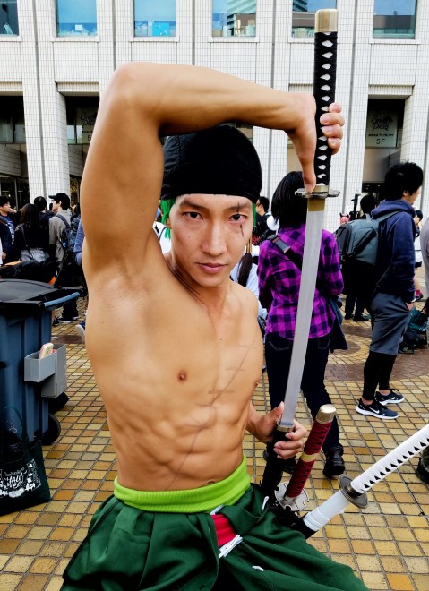 筋肉美 を競う マッスルウォーズ 勃発 コスプレ筋肉紳士が語る 筋トレが日本を救う 理由とは Oricon News